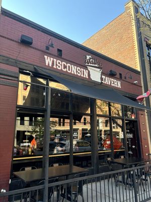 Wally's Wisconsin Tavern by null