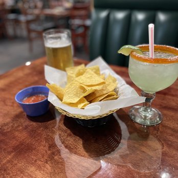 El Tapatio Tacqueria - Chips, salsa, margarita & beer - Mexican Near Me - Ypsilanti, Michigan