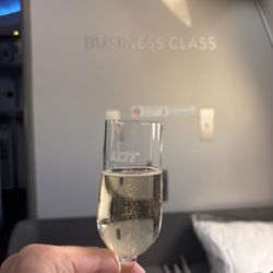 LOT - Lot business class