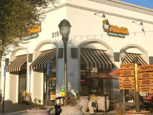 ALBERTO’S MEXICAN FOOD - Updated January 2026 - 143 Photos & 247 ...