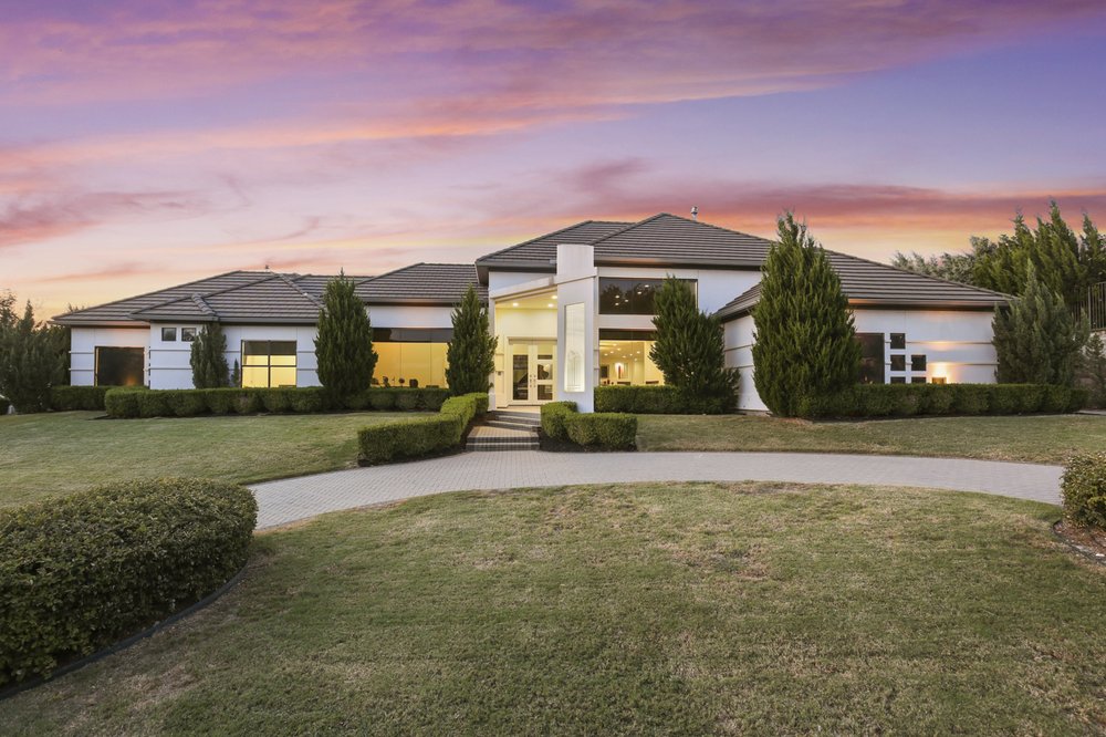 ZAK ANDERSON COMPASS REAL ESTATE Updated June 2024 19 Photos & 11