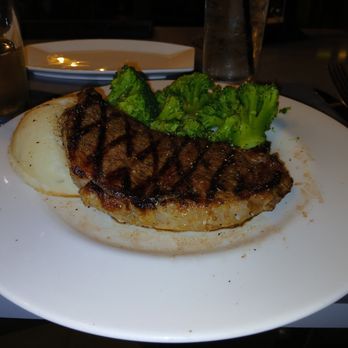 Victory Sports Grill - Strip, mashed, broccoli - Sports Bars Near Me - Middleton, Florida Victory Sports Grill - Strip, mashed, broccoli - Sports Bars Near Me - Middleton, Florida