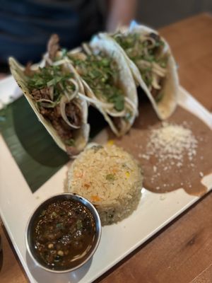 Gloria's Latin Cuisine by null
