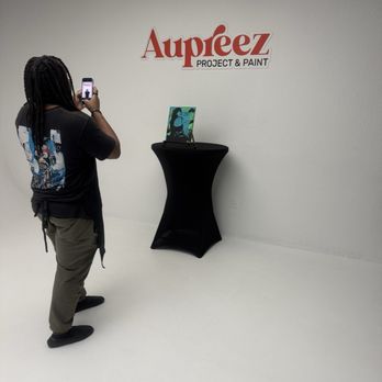 Aupreez - Obi gives every creation the spotlight - Paint & Sip Near Me - Pearland, Texas Aupreez - Obi gives every creation the spotlight - Paint & Sip Near Me - Pearland, Texas