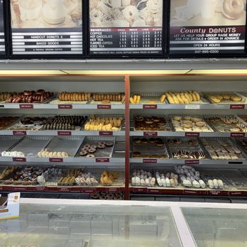 County Donuts - Bakeries Near Me - Schaumburg, Illinois