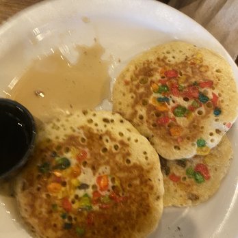 Cracker Barrel Old Country Store - American Near Me - Opelika, Alabama