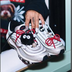 Clique - Tier 2 nail art by Rox