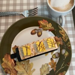 Christophe Artisan - Hazelnut opera cake
