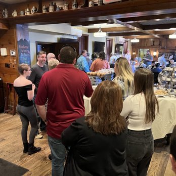 Plumsteadville Inn - Worth the wait - American Near Me - Pipersville, Pennsylvania Plumsteadville Inn - Worth the wait - American Near Me - Pipersville, Pennsylvania