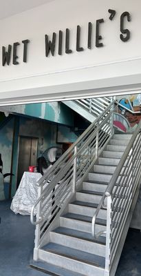 Wet Willie's by null