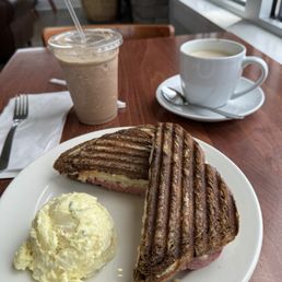 Reuben and jolly mon frozen coffee. Reuben and jolly mon frozen coffee.