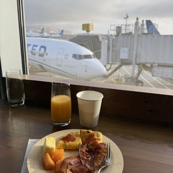The Centurion Lounge - Airport Lounges Near Me - San Francisco, California The Centurion Lounge - Airport Lounges Near Me - San Francisco, California