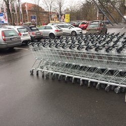 Kaufland - Die Ordentlichkeit dieser Filiale sieht man bereits auf dem Parkplatz.