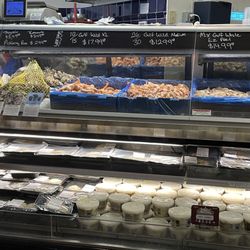 Trout's Supreme Seafood