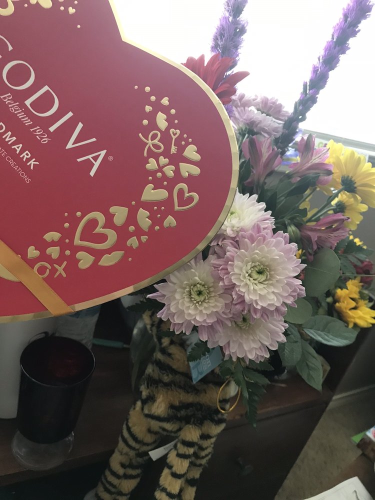 SOUTHWEST FLORIST Updated September 2024 10 Photos 3580