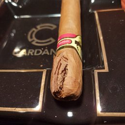 Cigar exploded when I attempted to punch the cap, this happened several hours after point of sale from store in Penragon City. Cigar exploded when I attempted to punch the cap, this happened several hours after point of sale from store in Penragon City.