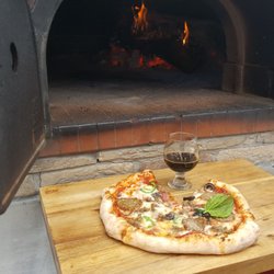 Goldstone Pizza - GS pizza with beer