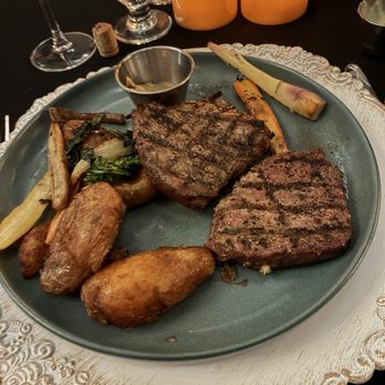 Best Western Plus Perth Parkside Inn & Spa - Angus strip loin. - Hotels Near Me - Perth, Ontario Best Western Plus Perth Parkside Inn & Spa - Angus strip loin. - Hotels Near Me - Perth, Ontario