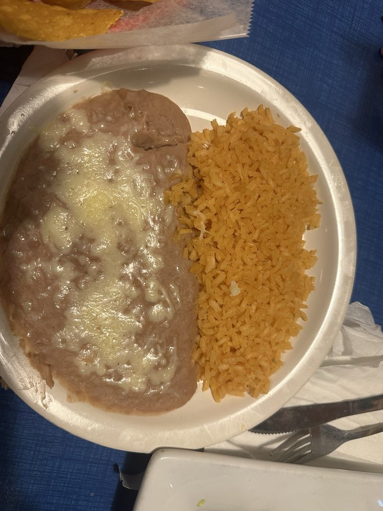 Las Plazas Mexican Restaurant — Mexican restaurant in Dickson