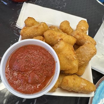 The Fat Mermaid - Mac and cheese bites - Sandwiches Near Me - Valdez, Alaska The Fat Mermaid - Mac and cheese bites - Sandwiches Near Me - Valdez, Alaska