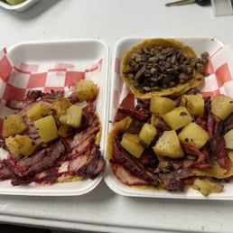 Tacos de trompo y asada Tacos de trompo y asada