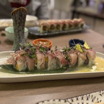 X Sushi - Ceviche Roll Hamachi - Sushi Bars Near Me - Winter Garden, Florida X Sushi - Ceviche Roll Hamachi - Sushi Bars Near Me - Winter Garden, Florida