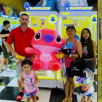 Claw Planet - We won the big prize on the cut the rope machine - Arcades Near Me - Las Vegas, Nevada Claw Planet - We won the big prize on the cut the rope machine - Arcades Near Me - Las Vegas, Nevada