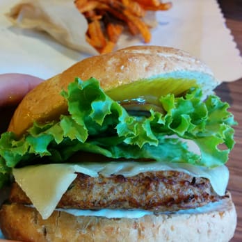 Tera V Burger - Deluxe No Bull Burger - Vegetarian Near Me - Vancouver, British Columbia