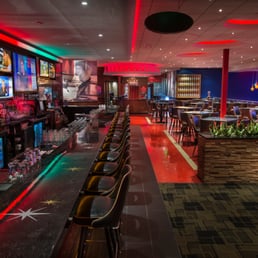 KINGS DINING & ENTERTAINMENT - Updated October 2025 - 164 Photos & 422 ...