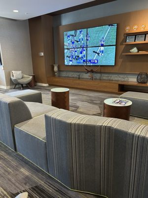 Courtyard by Marriott Maui Kahului Airport by null