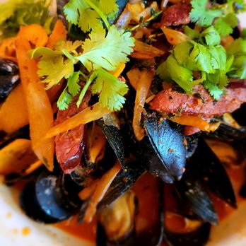 Maison Pickle - Spicy mussels with chorizo - Cocktail Bars Near Me - New York, New York