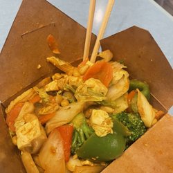 Rice Tales - Veggie curry with rice (includes tofu) - a solid choice.