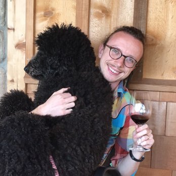 Bateaux Cellars Winery - Wine with dogs on the patio ! - Wine Tasting Room Near Me - Toledo, Washington