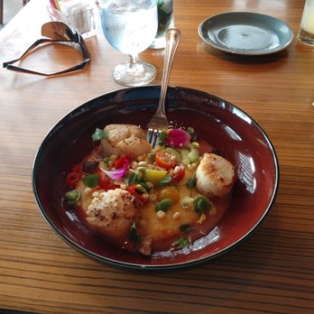 Poseidon on the Beach - You can't go wrong with the exceptional sea scallops!! - Seafood Near Me - Del Mar, California