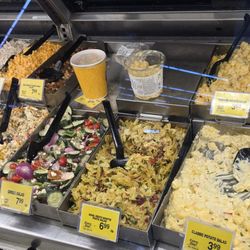 Safeway - Picking up some lunch at the deli