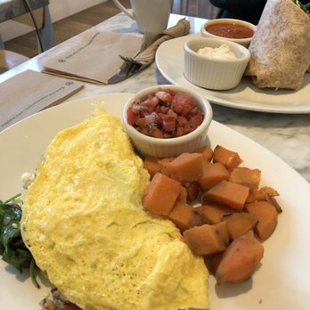 Spring Cafe - Farmers omelette - Juice Bars & Smoothies Near Me - Aspen, Colorado