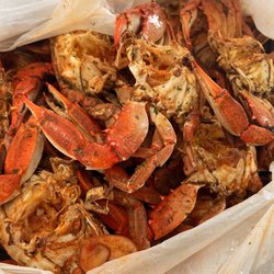 K & S Seafood - Garlic Crab Legs!