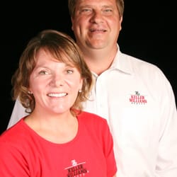 WeKnowNona - The team leaders of the Maycumber Team with over 50 years of combined real estate expertise in Orlando and surrounding area