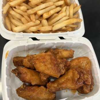 Win Wings - Mango Habanero Classic Wing Set - Chicken Wings Near Me - San Diego, California Win Wings - Mango Habanero Classic Wing Set - Chicken Wings Near Me - San Diego, California