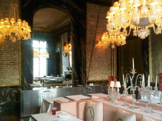 Boutique Maison Baccarat Paris Place des Etats-Unis by null