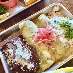 Green Chicken Enchiladas Green Chicken Enchiladas