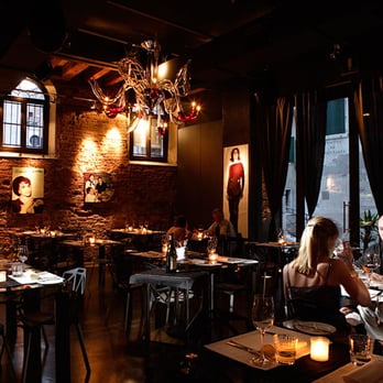 Caffè Centrale - Bars Near Me - Venezia, VE