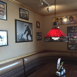 Applebee's Grill + Bar - 60's and 70's decor to match the music. Quaint!