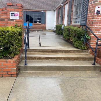 Mohan Dialysis Center - The nonexistent wheelchair access ramp - Dialysis Clinics Near Me - Glendora, California Mohan Dialysis Center - The nonexistent wheelchair access ramp - Dialysis Clinics Near Me - Glendora, California