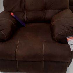 Big Lots - A Chilean chair