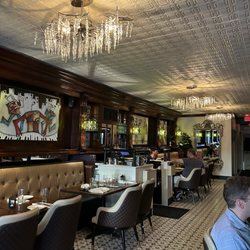 Creola Southern Steakhouse - General seating