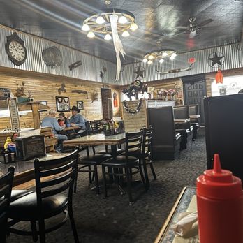 Broncho Grill House - Inside - Steakhouses Near Me - Torrington, Wyoming