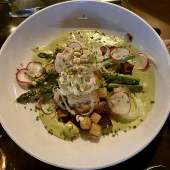 Montarra - Halibut special with fennel salad - New American Near Me - Algonquin, Illinois Montarra - Halibut special with fennel salad - New American Near Me - Algonquin, Illinois