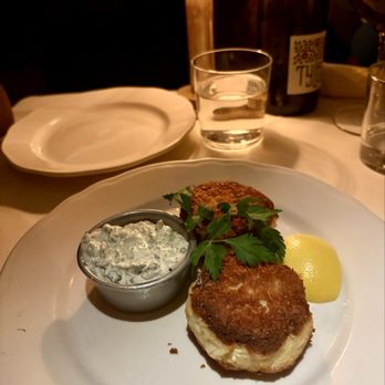 Monkey Bar - Baked Crab Cake - American Near Me - New York, New York Monkey Bar - Baked Crab Cake - American Near Me - New York, New York