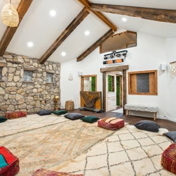 Ferncliff Lodge - Hotels Near Me - Allenspark, Colorado Ferncliff Lodge - Hotels Near Me - Allenspark, Colorado